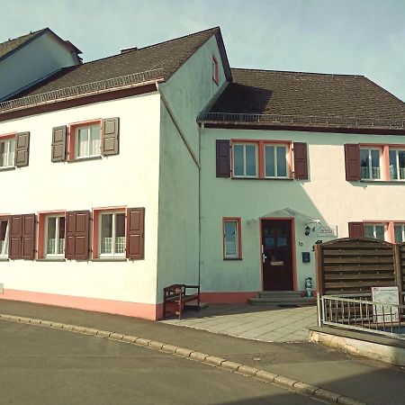Um Die Ecke Apartment Manderscheid Exterior photo